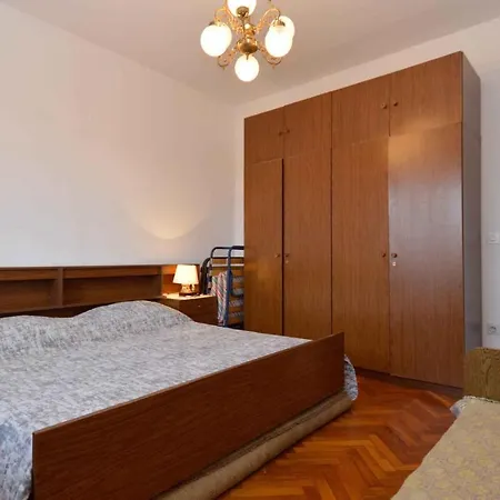 6 Апартаменты