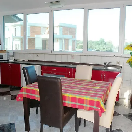 Апартаменты 6 Медулин